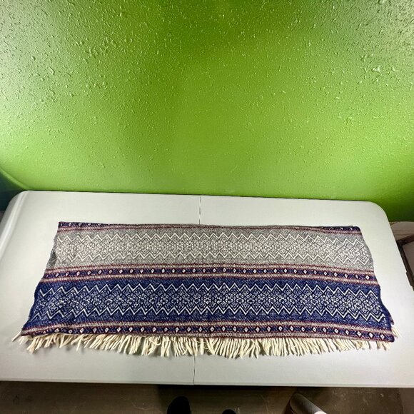 Vintage Amana Wool Throw Blanket - Fair Isle Nordic - Amana Woolen Mill - Picture 2 of 4